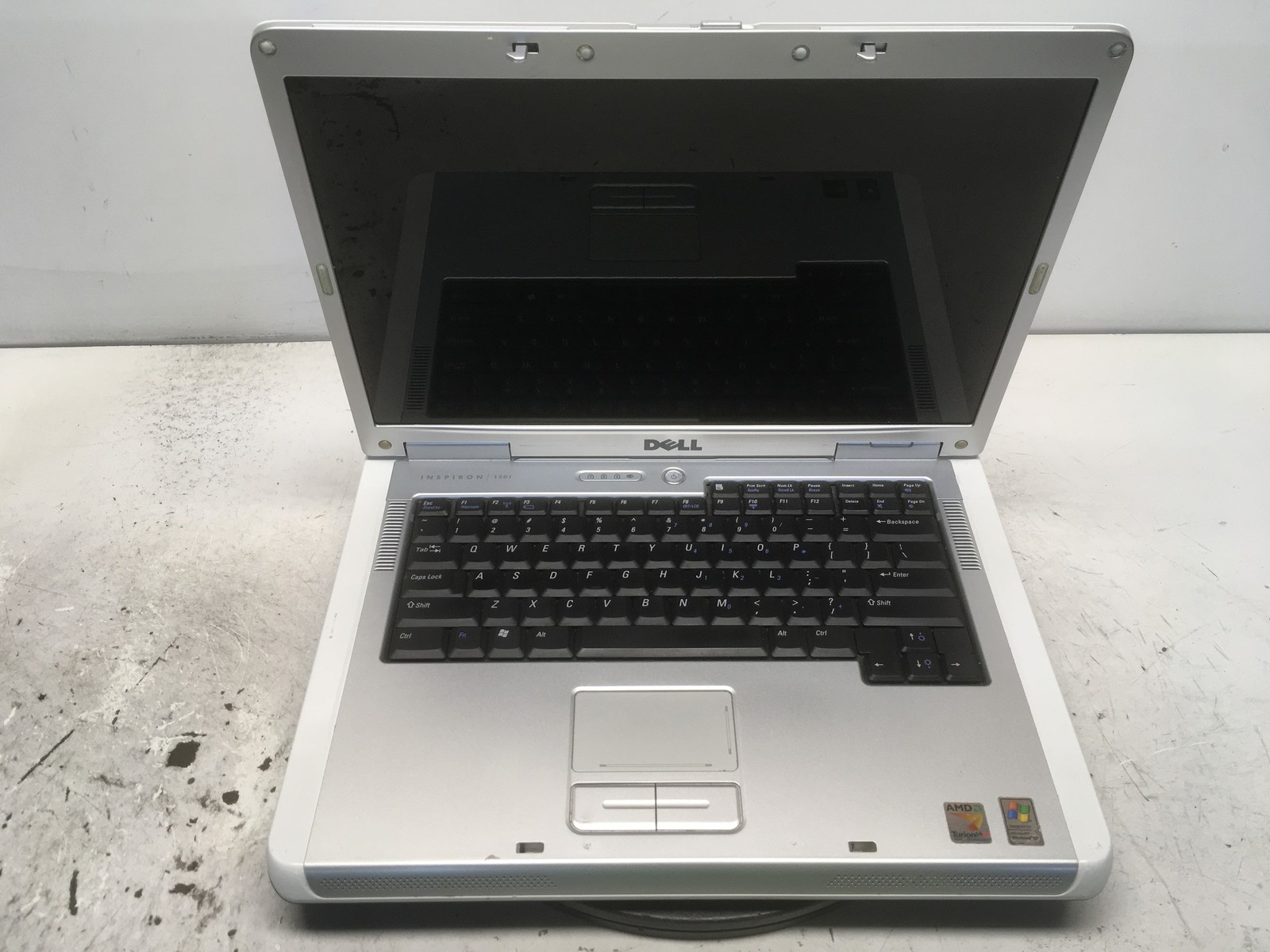 Dell Inspiron 1501 AMD Turion 64 X2 Tl-50 1 GB NO HDD No Batt