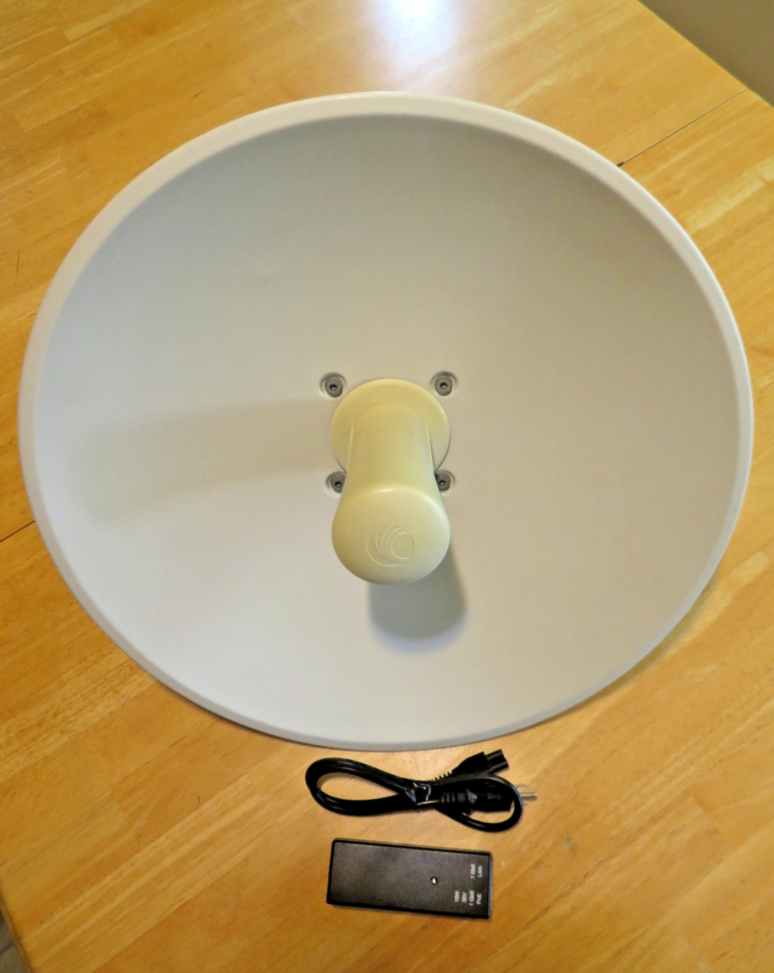 CAMBIUM - C030045B021A - PMP 450b - FULL UNIT - (DISH, HARDWARE, FEEDHORN, POE)