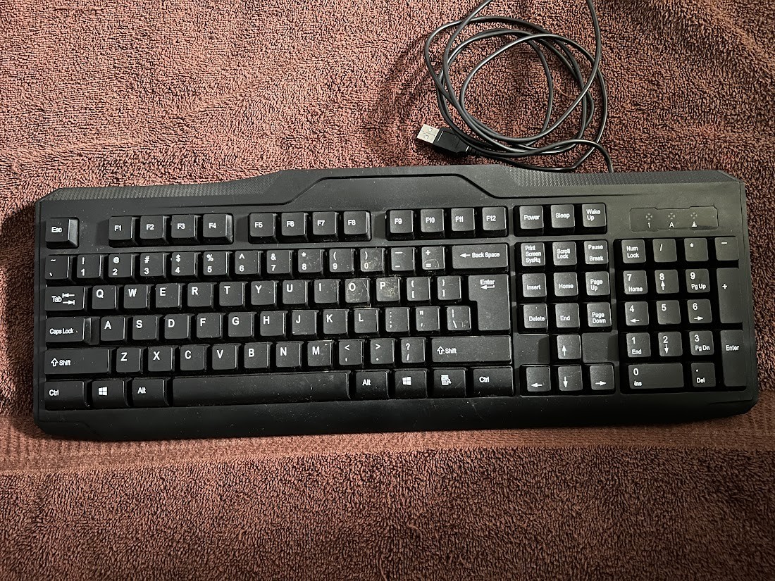 iMicro wired USB Keyboard Model KB-US819EB Great Working Condition