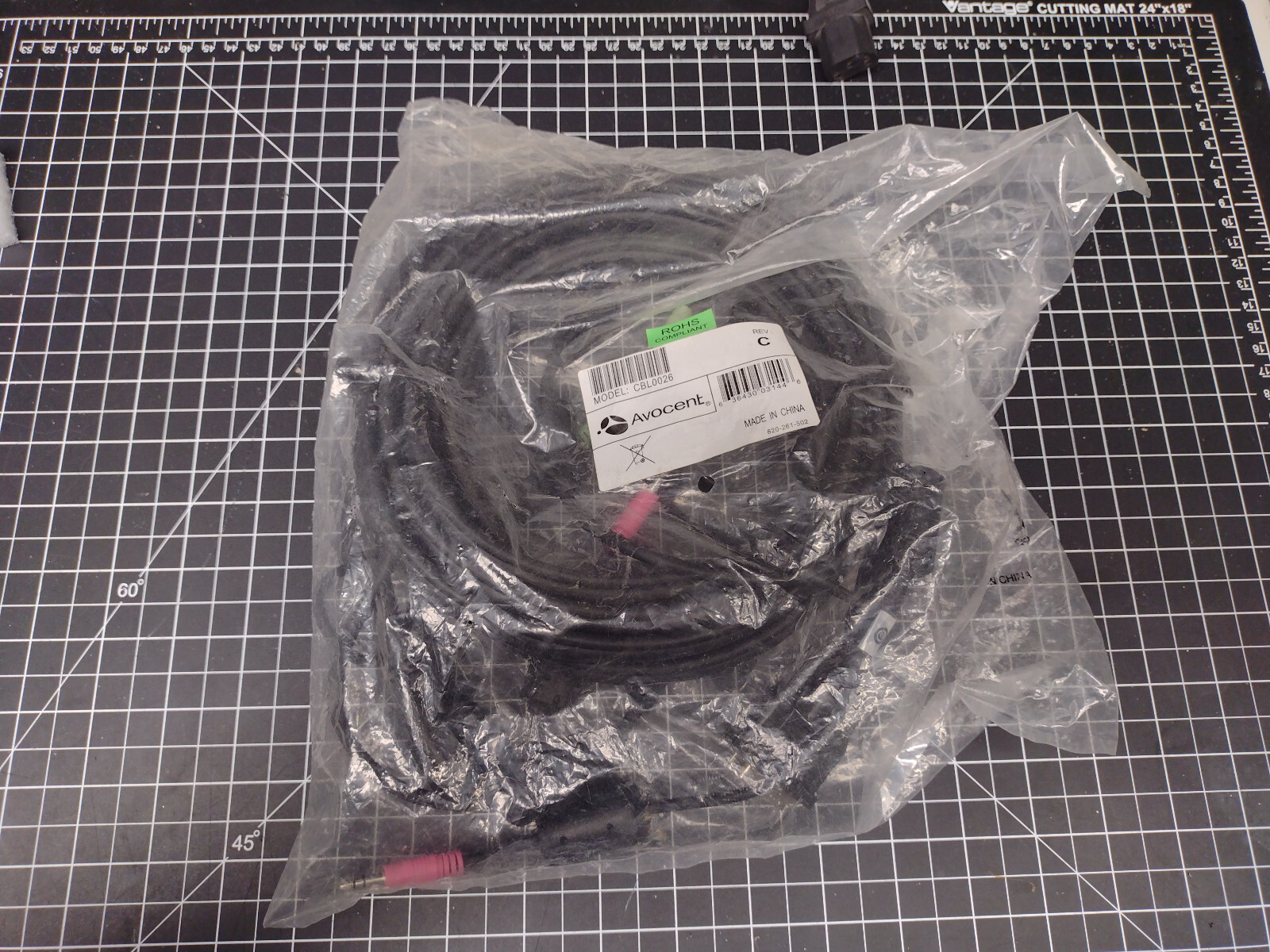 Brand New AVOCENT CBL 0026, KVM CABLE 6 FT.