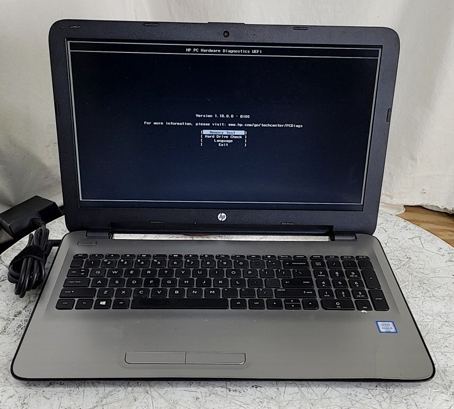HP Notebook 15-ay011nr W2M75UA-ABA Laptop Core I5-6200U 8GB SEE NOTES
