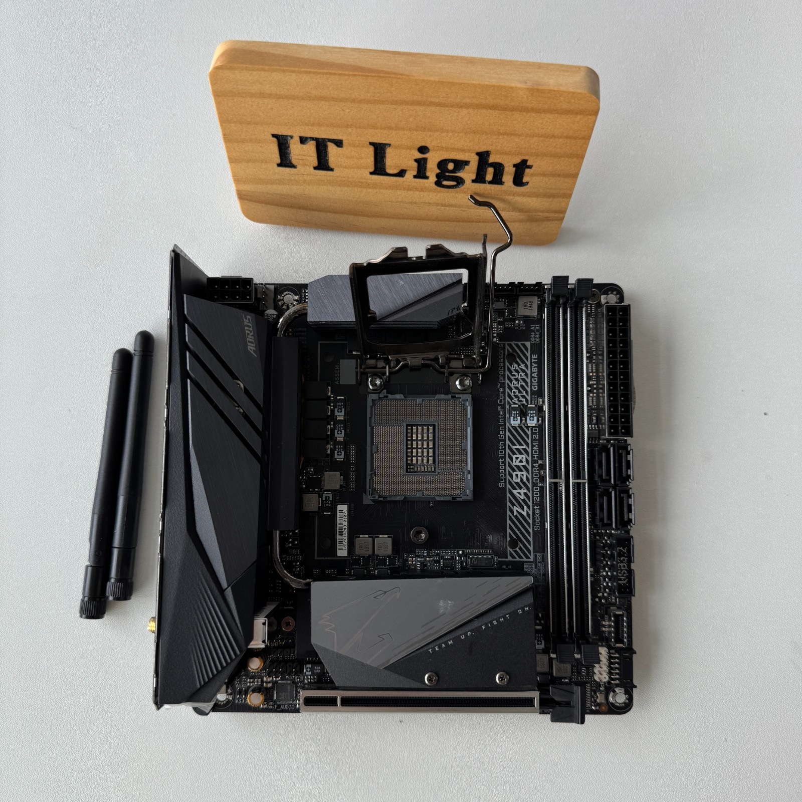 GIGABYTE Z490I AORUS ULTRA LGA 1200 Intel Z490 Mini-ITX Motherboard Test ok