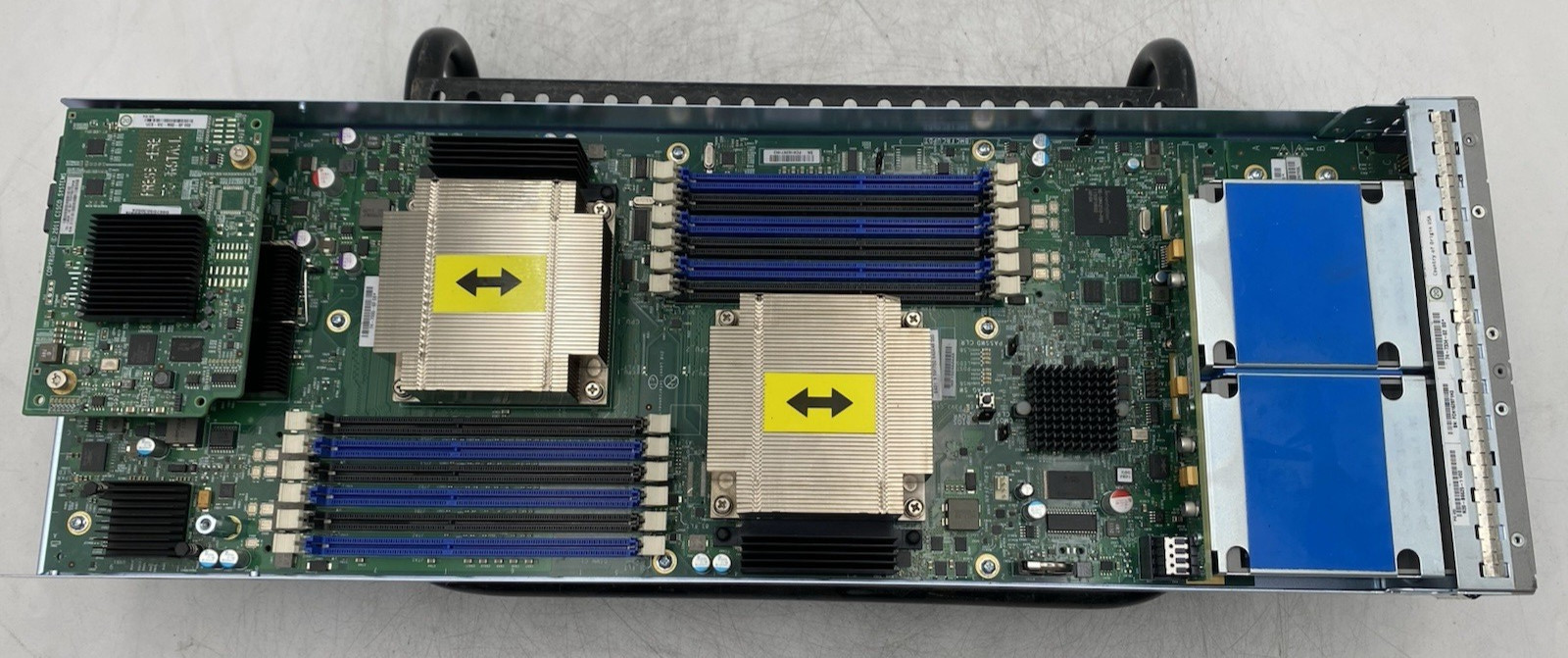 Cisco UCS-B200-M2 / N20-B6625-1 V02 Blade Server w/ 2x Intel Xeon X5675 SLBYL