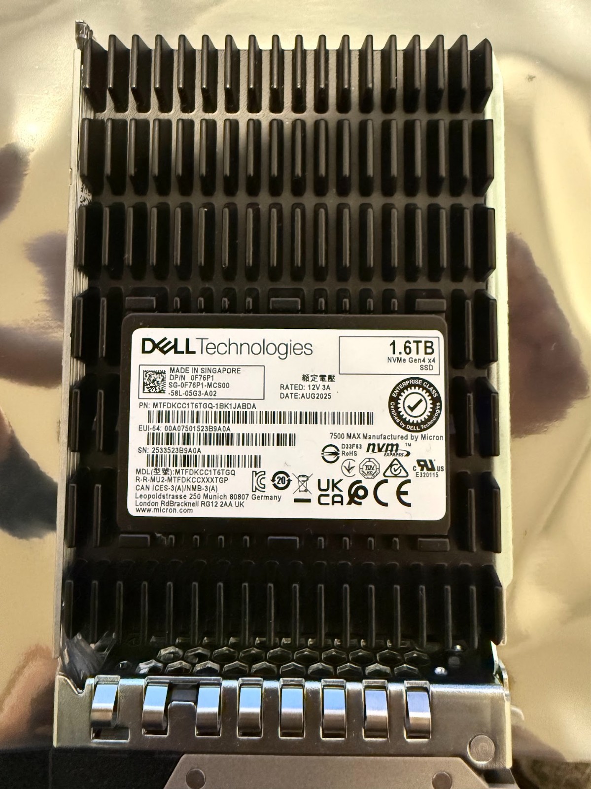 Micron 7500 MAX MTFDKCC1T6TGQ-1BK1JABDA 1.6TB PCIe Gen4 x4 NVMe SSD Dell F76P1