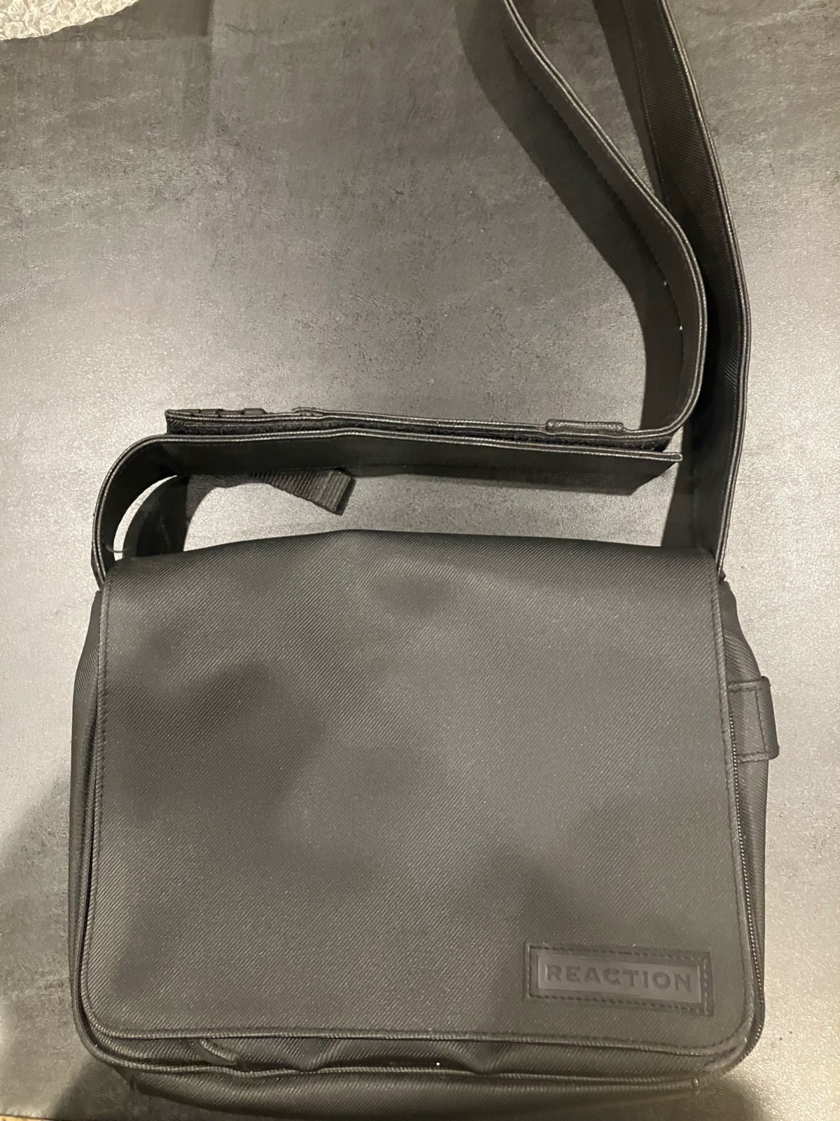 Reaction  Travel Crossbody Bag approx 11' by 9'  Excellent condition