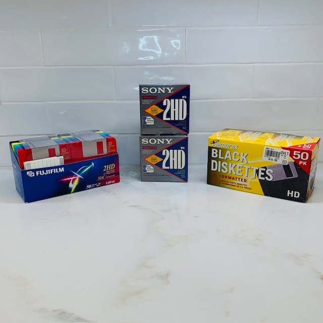 Sony 2HD / FujiFilm 2HD / Memorex HD 3.5 Floppy Disk 97 Piece New & OB Lot