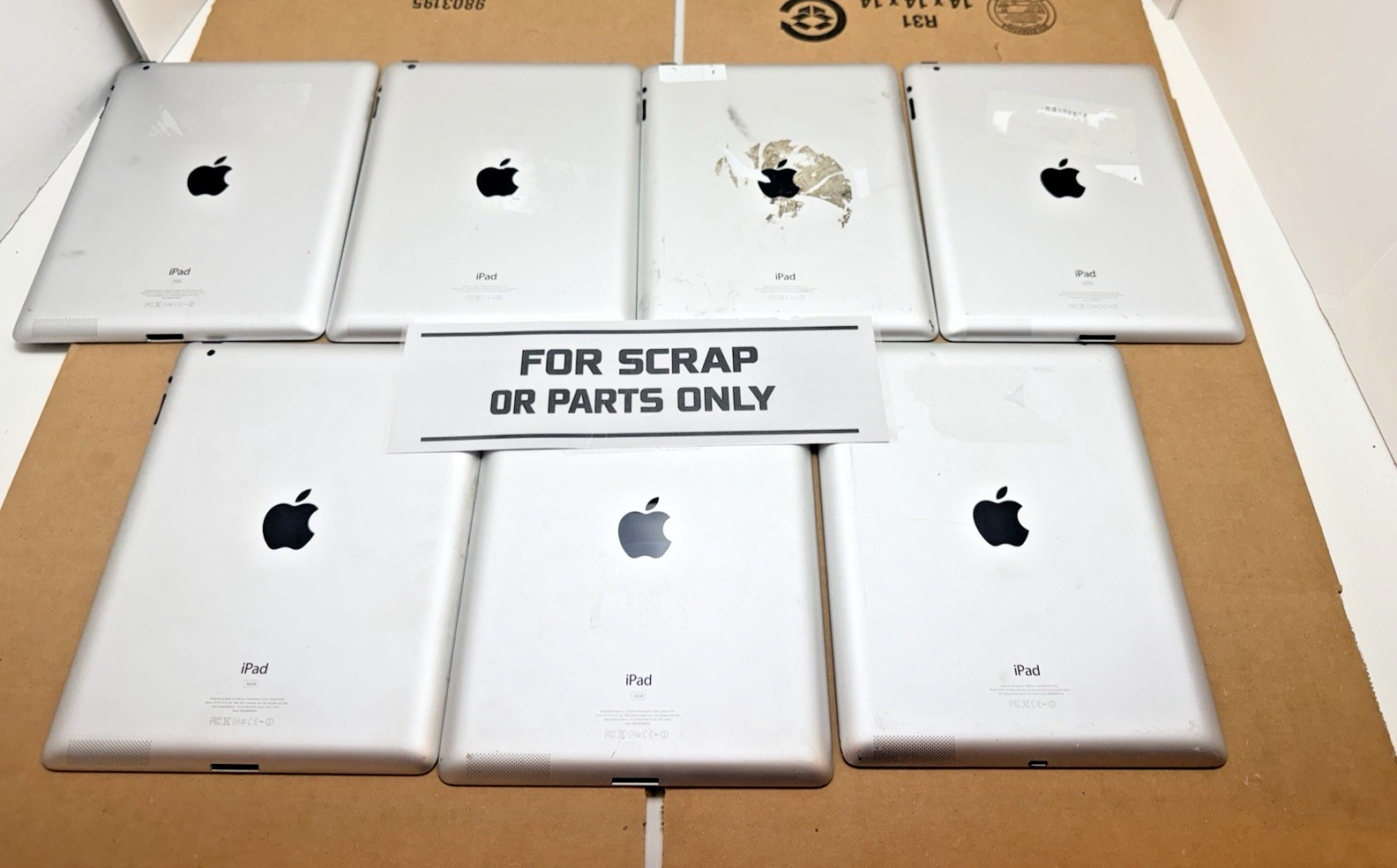 Apple iPad Lot of 6 Mixed Models A1395 & A1458 FOR PARTS OR NOT WORKING LOT:NK