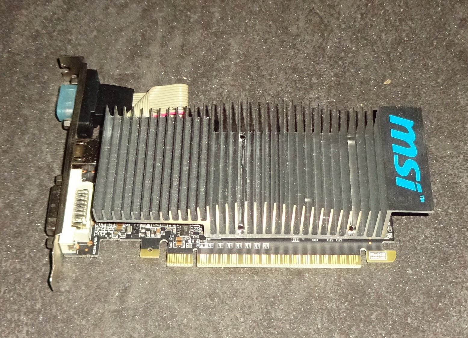 MSI N210-MD1GD3H/LP 1GB DDR3 PCI-E DVI VGA HDMI GRAPHICS CARD Good Condition