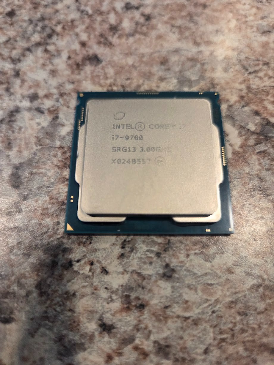 Intel Core i7-9700 3.0 GHz Octo-Core (SRG13) CPU