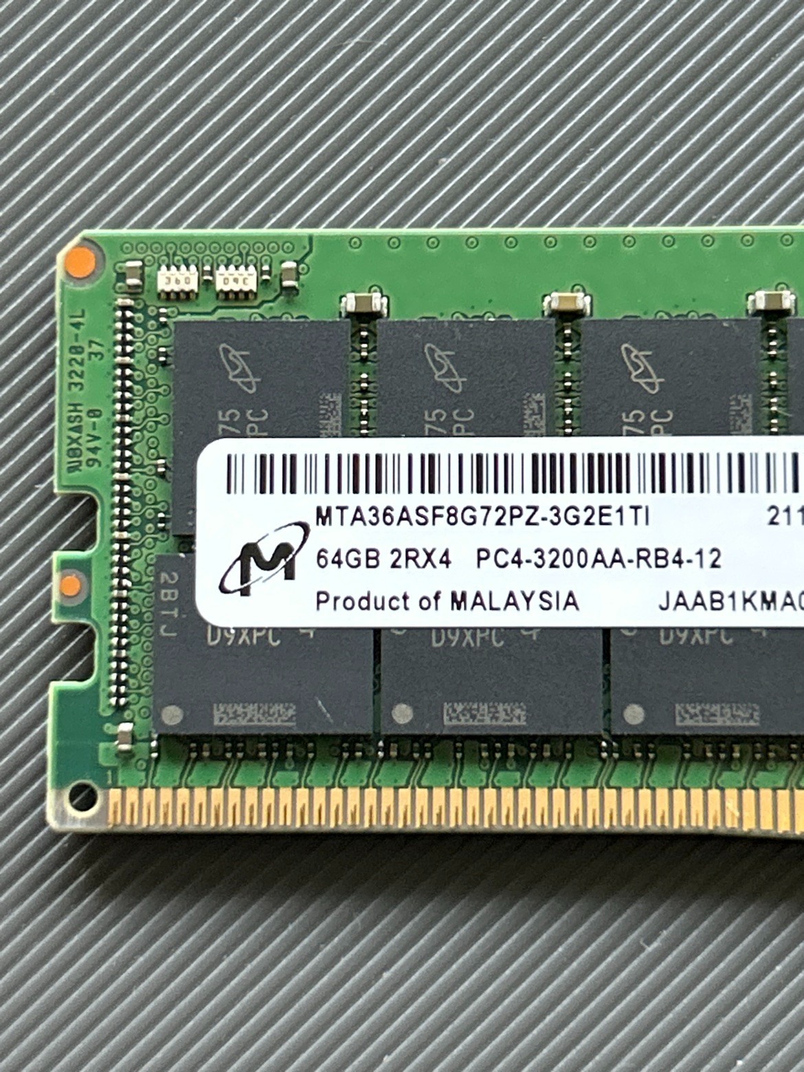 MICRON MTA36ASF8G72PZ-3G2E1TI 64GB DDR4 PC4-3200AA RDIMM ECC