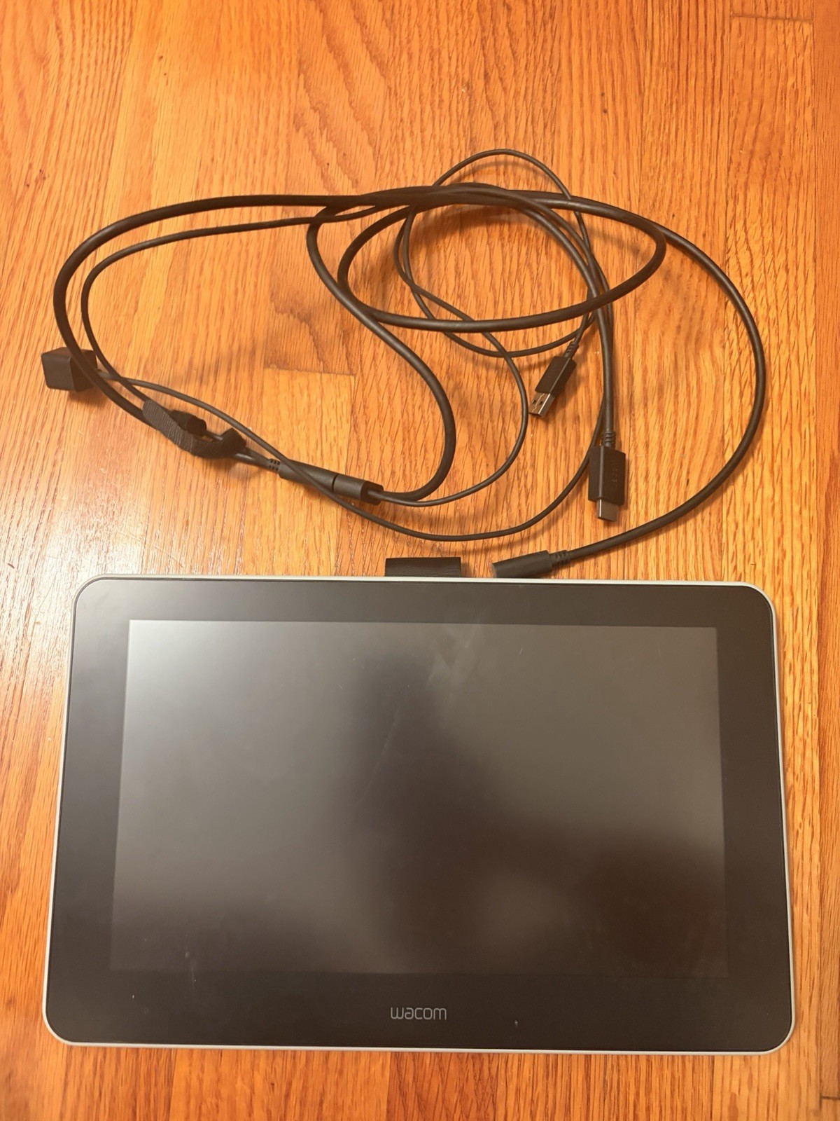 Wacom One 13.3” Drawing Tablet Pen Display DTC133 – Charger Included
