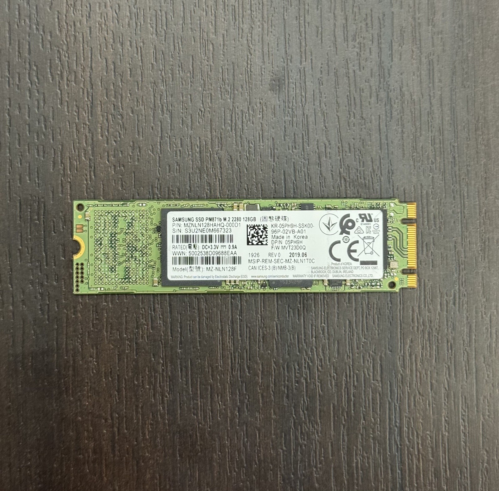 Samsung PM871b 128GB M.2 2280 SATA III SSD MZNLN128HAHQ-000D1