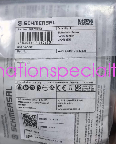 1PCS NEW SCHMERSAL  RSS 36-D-ST Safety sensor  shipping  Via DHL or Fedex