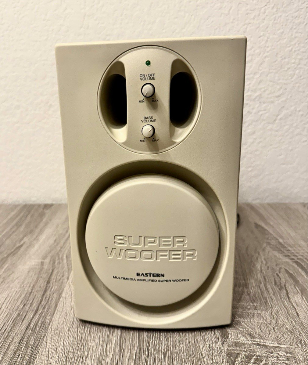 Vintage 1998 Eastern AX-4006 Multimedia Amplified Super Woofer 25W Beige