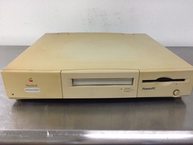 Rare Vintage 1994 Apple Macintosh Performa 6112CD Computer M1596