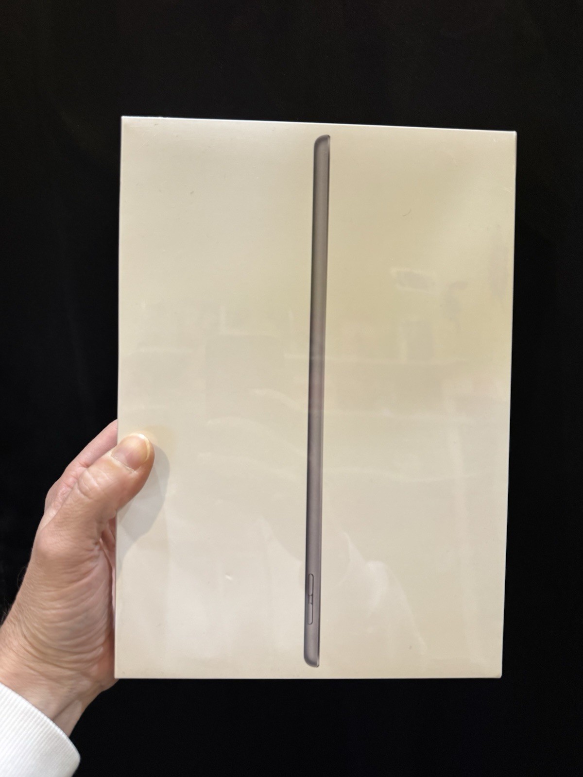 Apple iPad 9th Generation 64GB Wi-Fi 10.2in Space Gray A2602 MK2K3LL/A