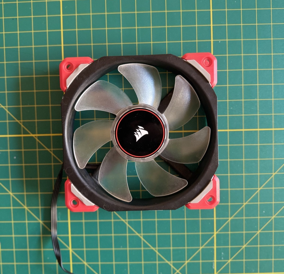 RARE Corsair ML120 Pro LED Red 120mm Fan CO-9050042-WW- 0hour Run Time -TESTED
