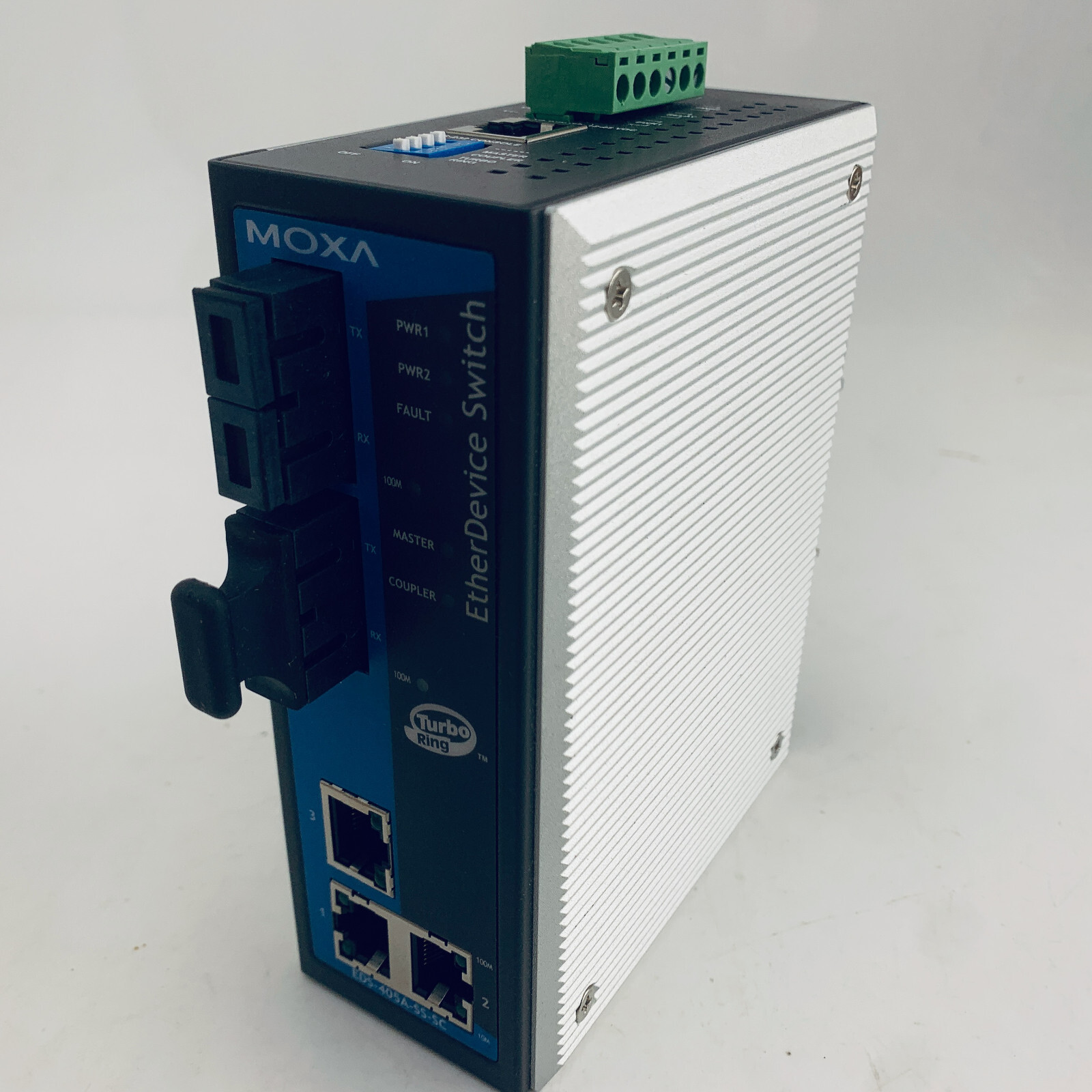 MOXA EDS-405A-SS-SC-T Entry-level managed Ethernet switch with 3 10/100BaseT(X)