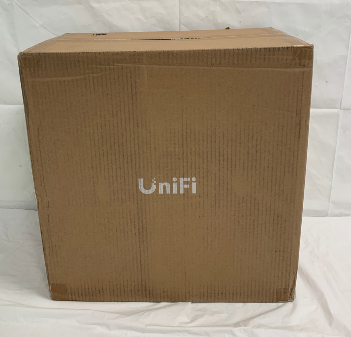 Ubiquiti UniFi UPS Tower 1000VA/600W Uninterruptible Power Supply (UPS-Tower)