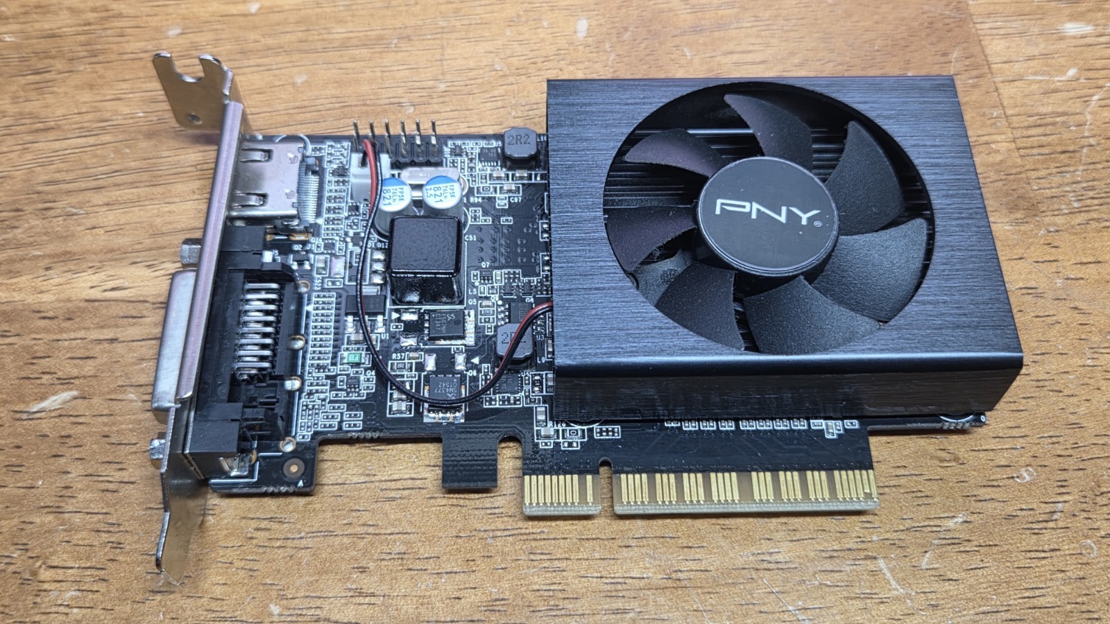 PNY GeForce GT710 1GB DDR3 VCGGT710XPB PCIe Video Card SFF Hdmi Dvi
