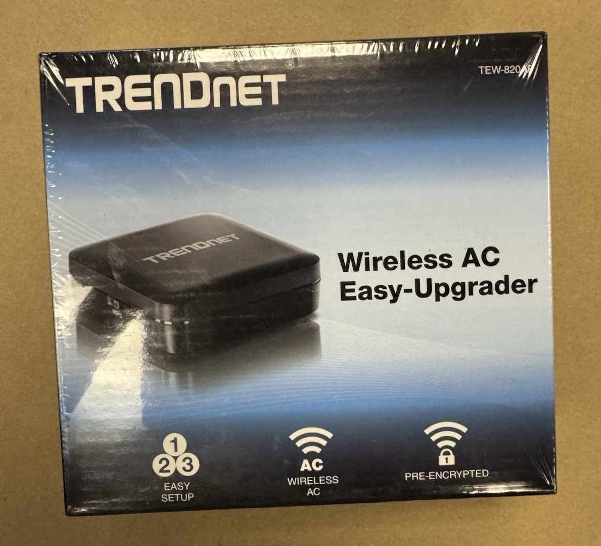 TRENDnet TEW-820AP Wireless AC Easy-Upgrader  (to 5 GHz & Pre Encrypted)