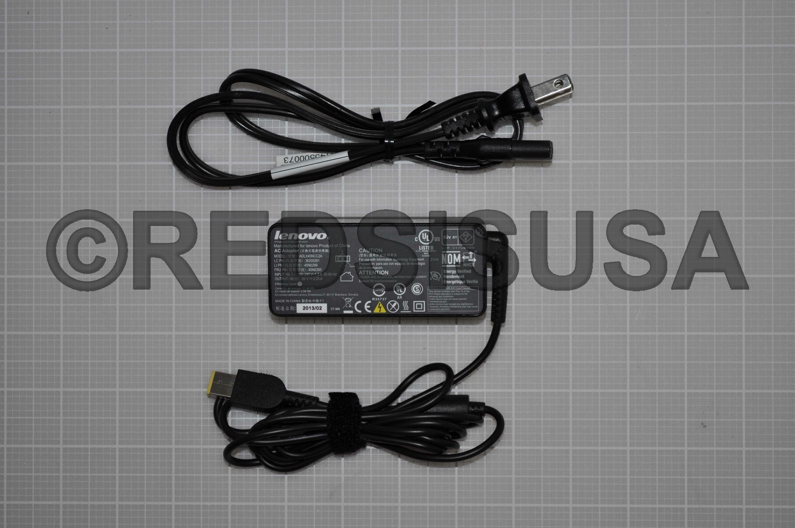 Genuine Lenovo Ideapad Yoga Thinkpad 45 Watt 20V 2.25A AC Adapter 45N0300
