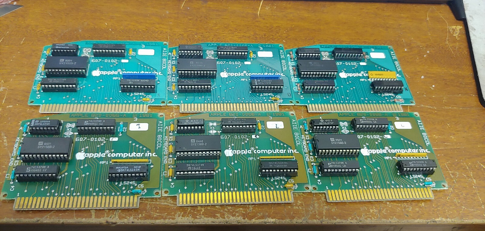 Apple Computers 1981 820-0066-A, 607-0102   ( Lot of 6 )  ~~  ~~