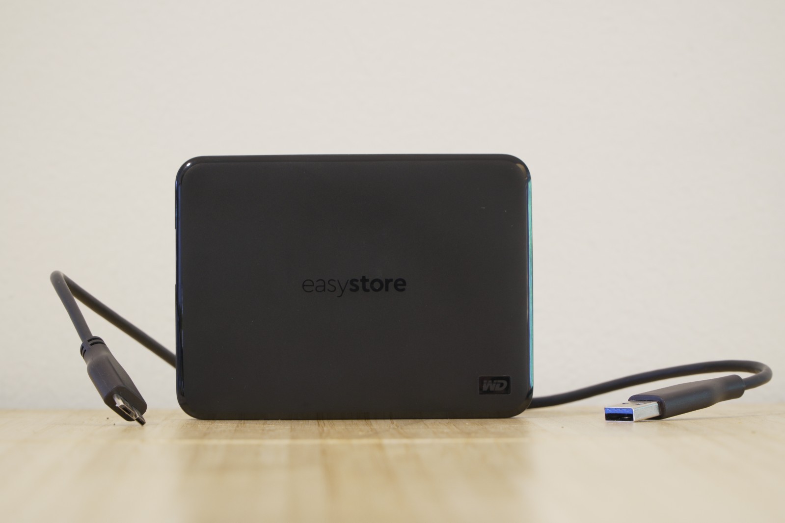 Western Digital EasyStore 5 TB Hard Drive WDBAJP0040BBK ~ /returns