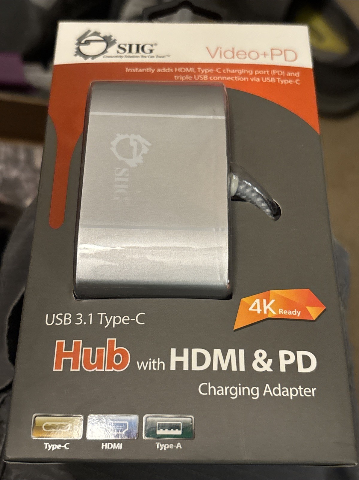 SIIG USB 3.1 Type-C Hub HDMI 3 x USB 3.1 & PD Charging 4K Ready JU-H30612-S1