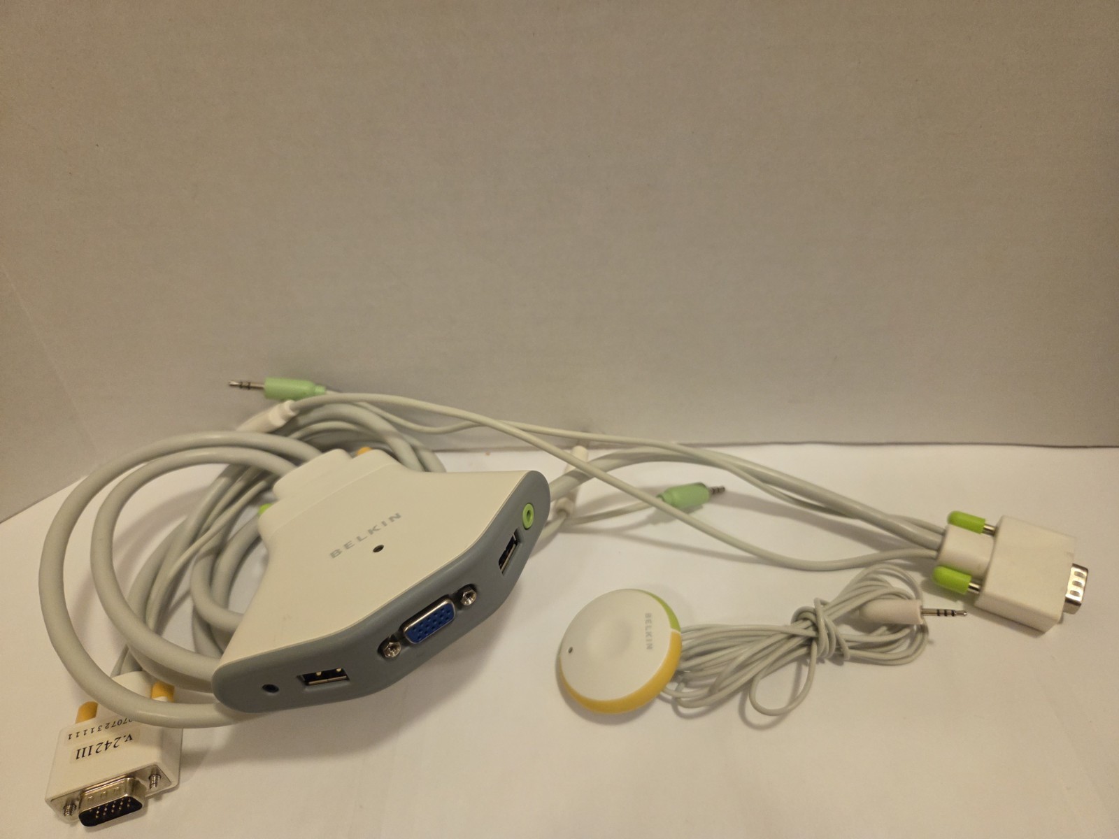Belkin Flip 2-Port KVM Switch