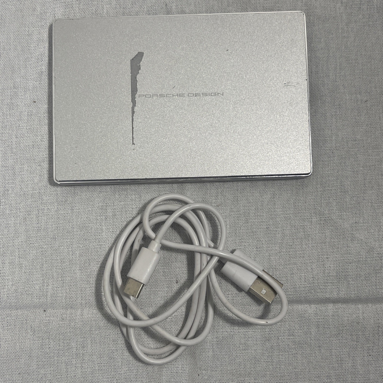 SEAGATE LACIE PORSCHE DESIGN LRD0PS2 1TB HARD DRIVE 7212-2 Preowned