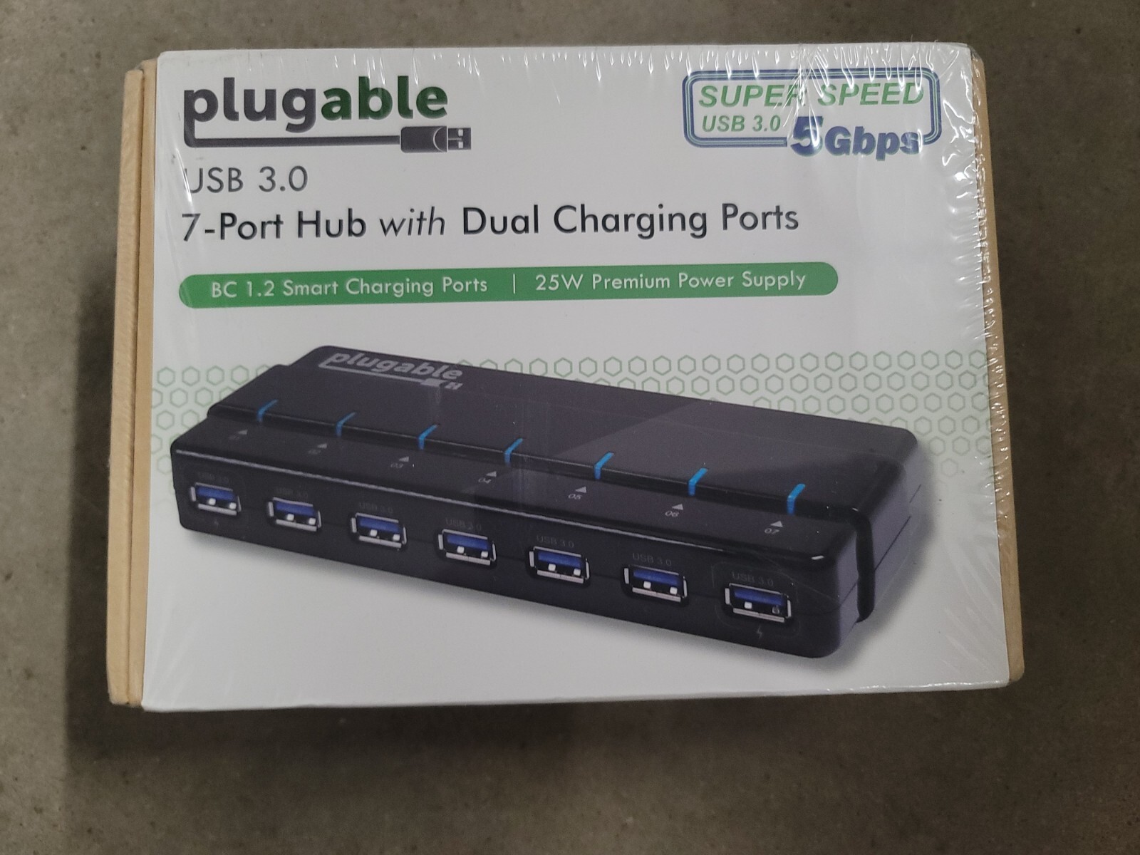 Plugable 7 Port USB 3.0 Hub with Dual Charging Ports 5 Gbps - Brand New