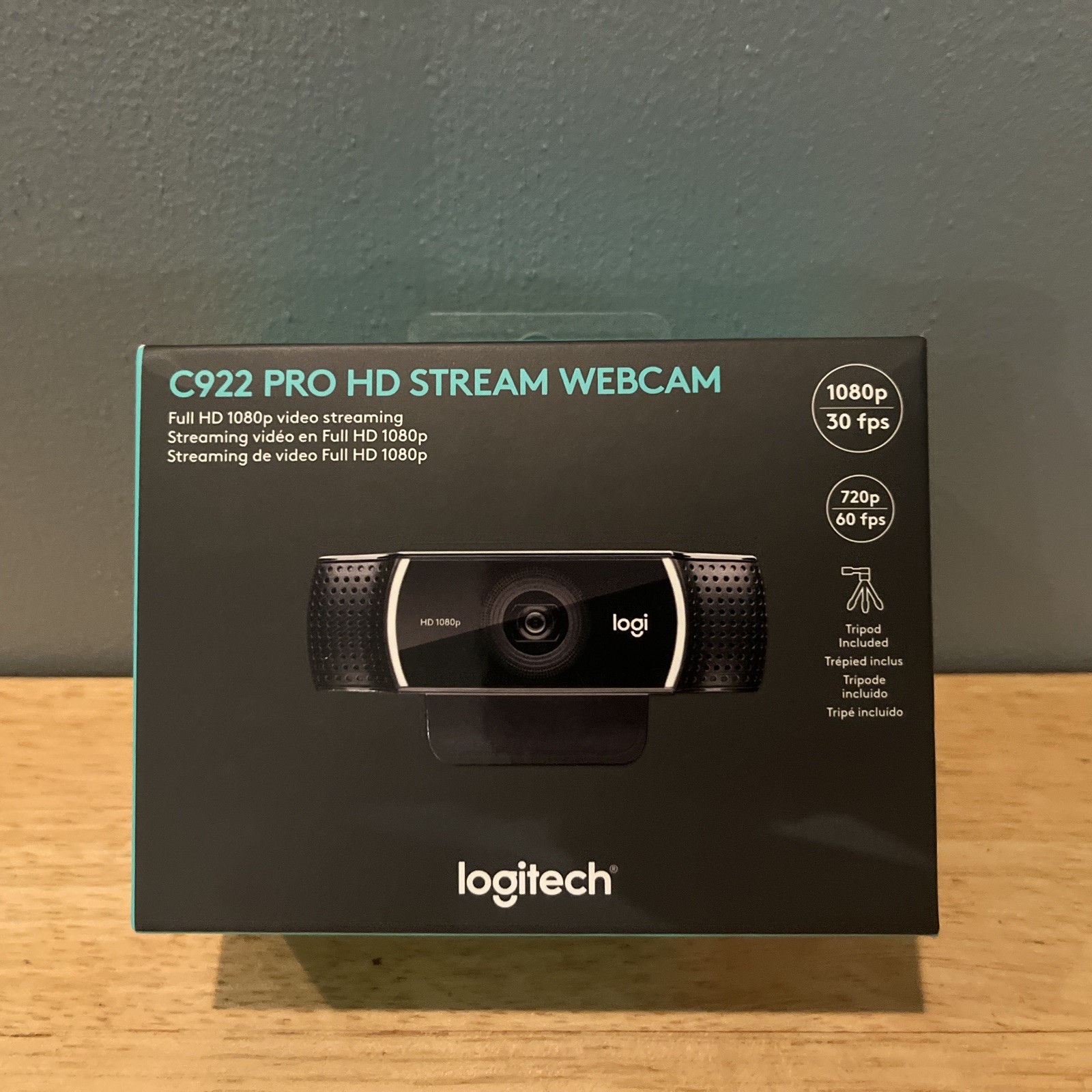 New Logitech C922 Pro HD Webcam 960-001087 Sealed in Box, 1080p/30 fps Tripod
