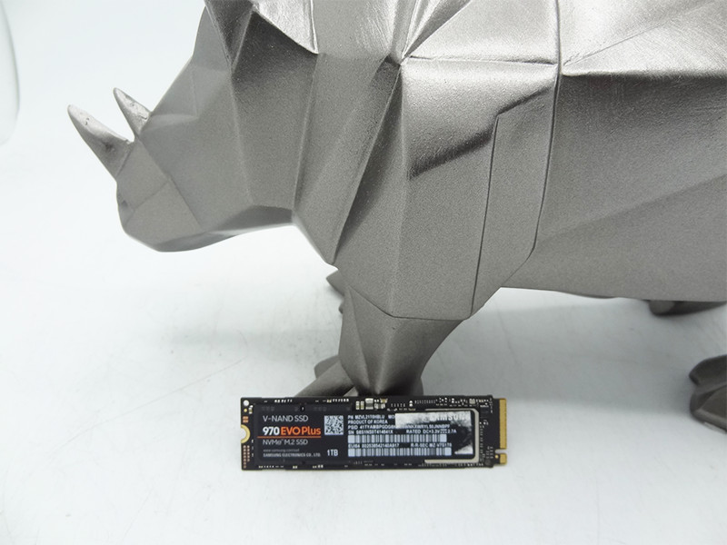 Samsung MZVL21T0HBLU 1TB 970 Evo Plus NVMe M.2 SSD