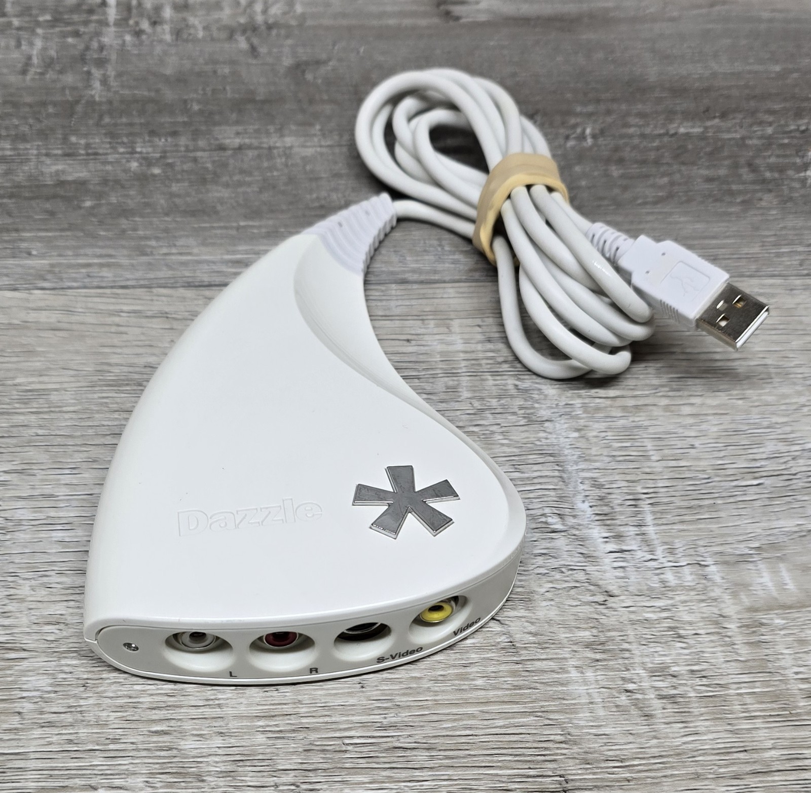 Pinnacle Dazzle DVC100 USB Video Capture Device HW-SET REV 1.1 White