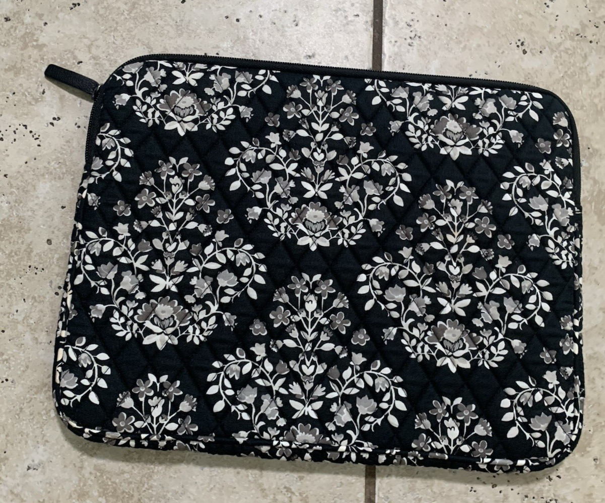 Vera Bradley Padded Zip Quilted Laptop Sleeve Case Black White Floral 14" x 11"