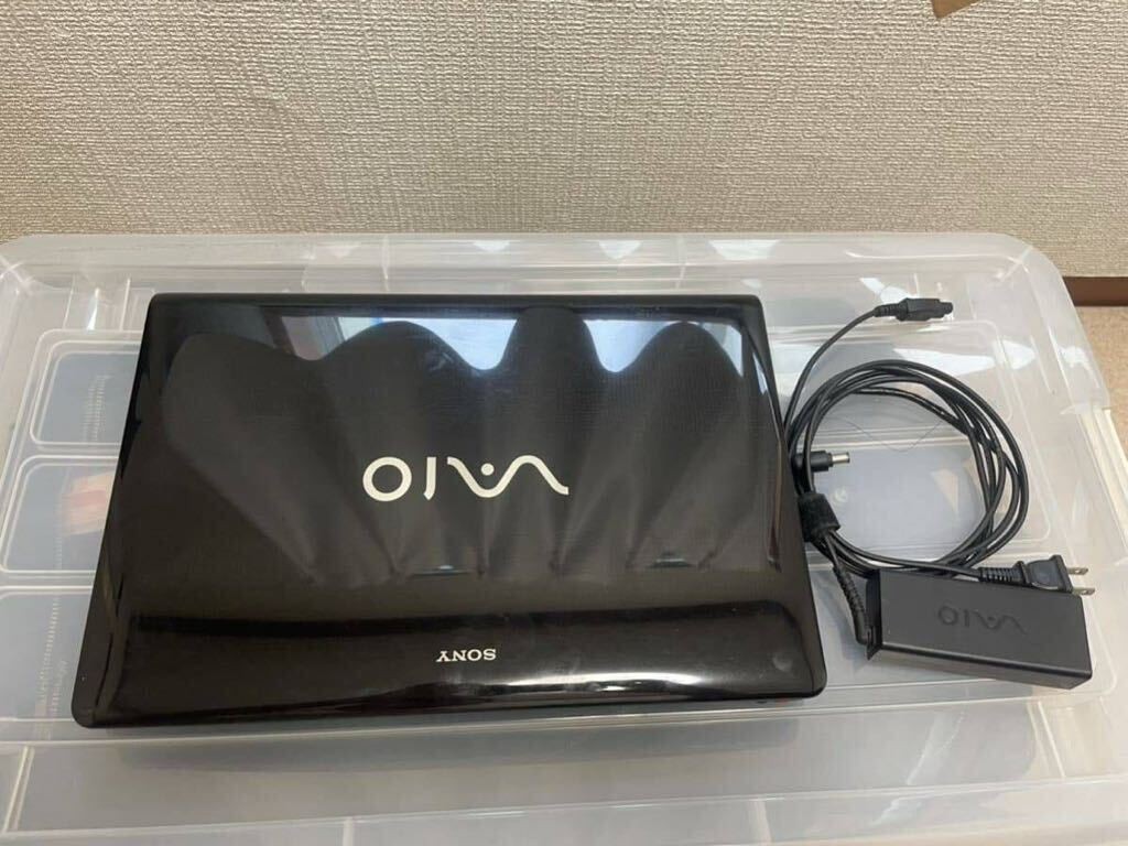 Sony Vaio E Series VPCEB17FJ Laptop Core i3 4GB RAM  DVD Win10 Used