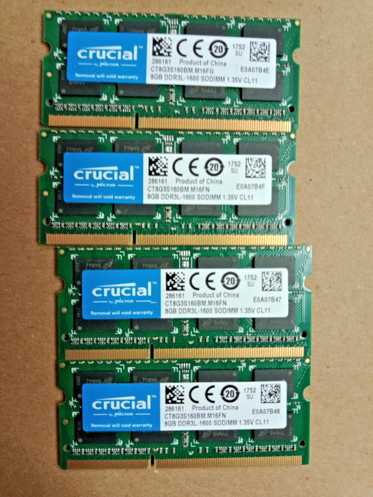 4 Crucial 8GB DDR3l-12800 1600Mhz SODIMM, Qty.4 total 32GB