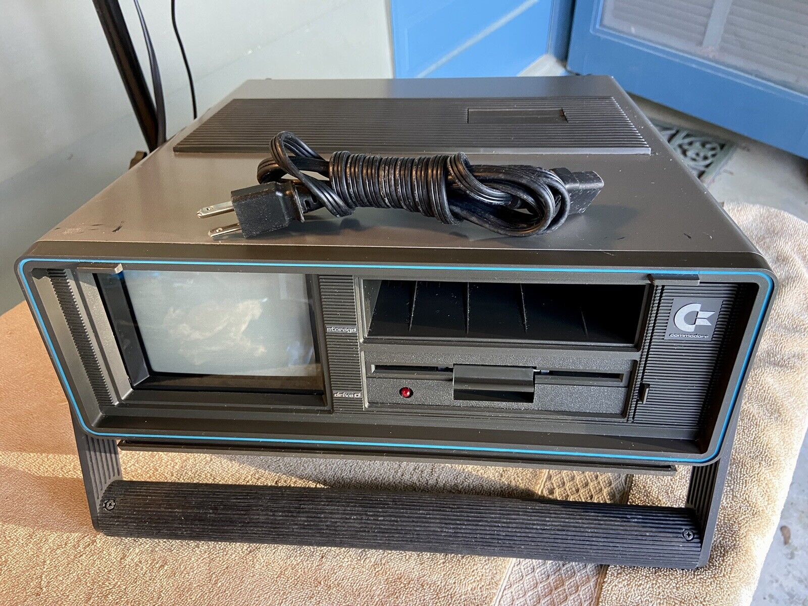 Commodore SX-64 READ DESCRIPTION Computer & Power Cord SX64 C64