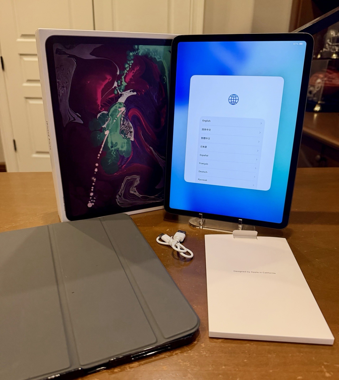 Apple iPad Pro 11" 1st Gen 256GB Space Gray Wi-Fi MTXQ2LL/A w/ Box ++ (2018)