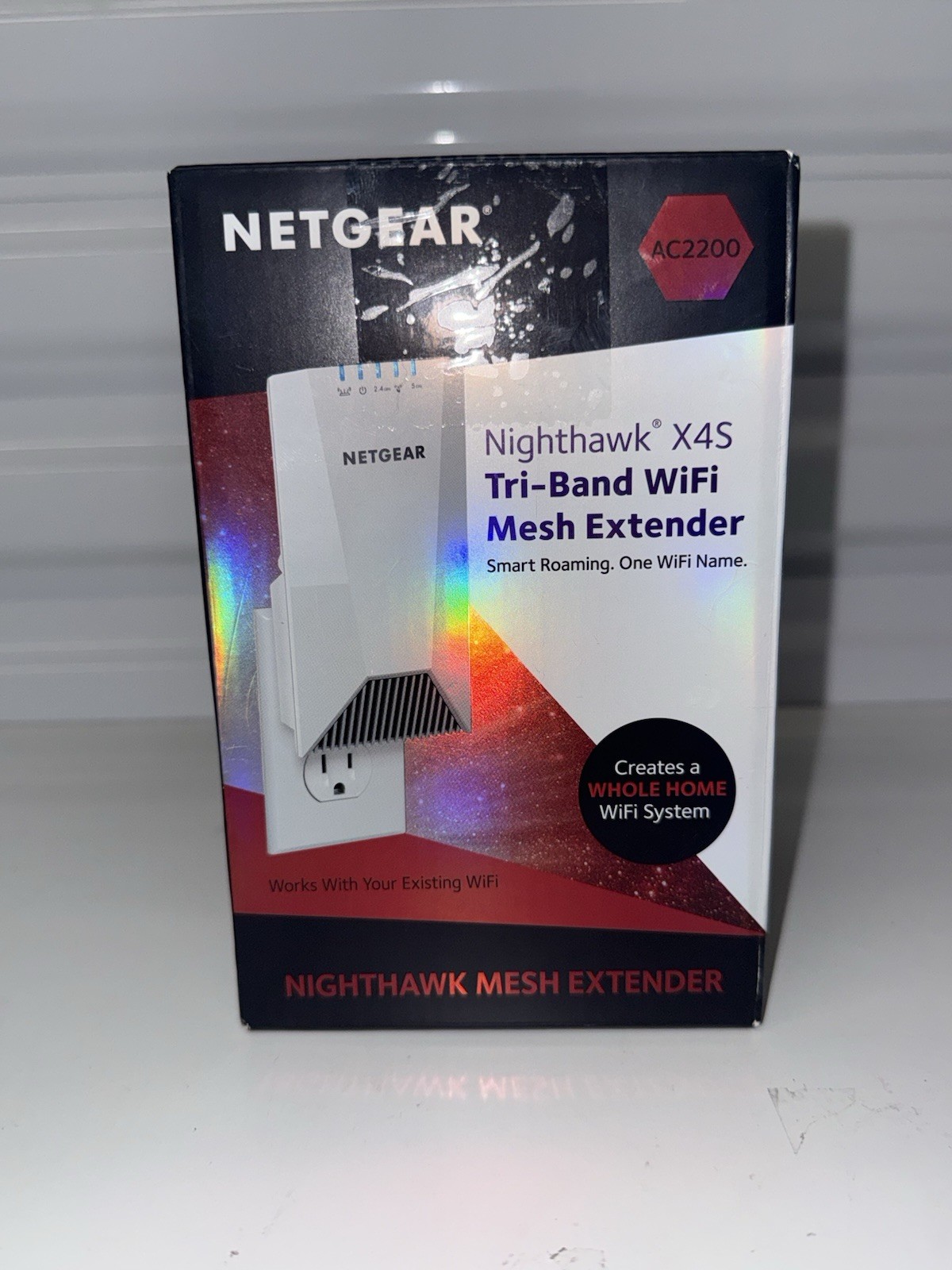Netgear EX7500 Nighthawk X4S AC2200 Wall-Plug Tri-Band WiFi Mesh Extender White