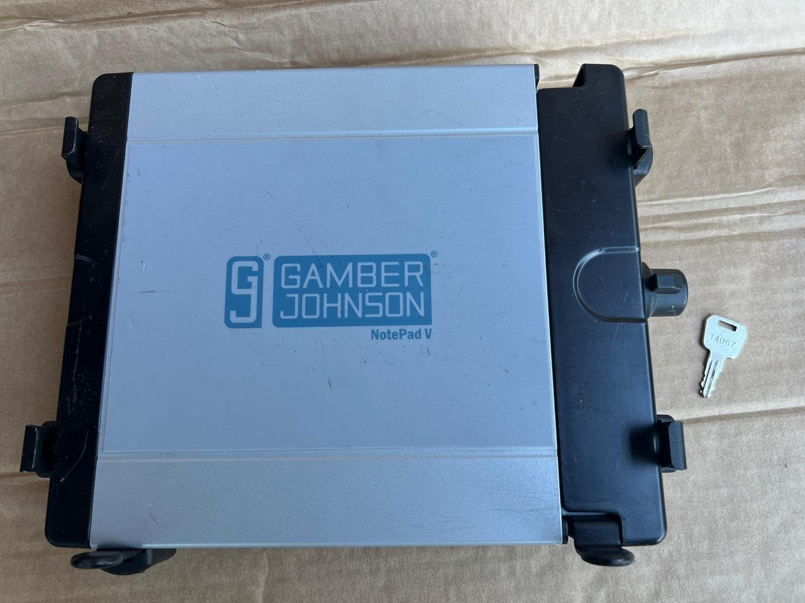 99.99% Pristine Gamber-Johnson NotePad V Universal Computer Cradle With Key