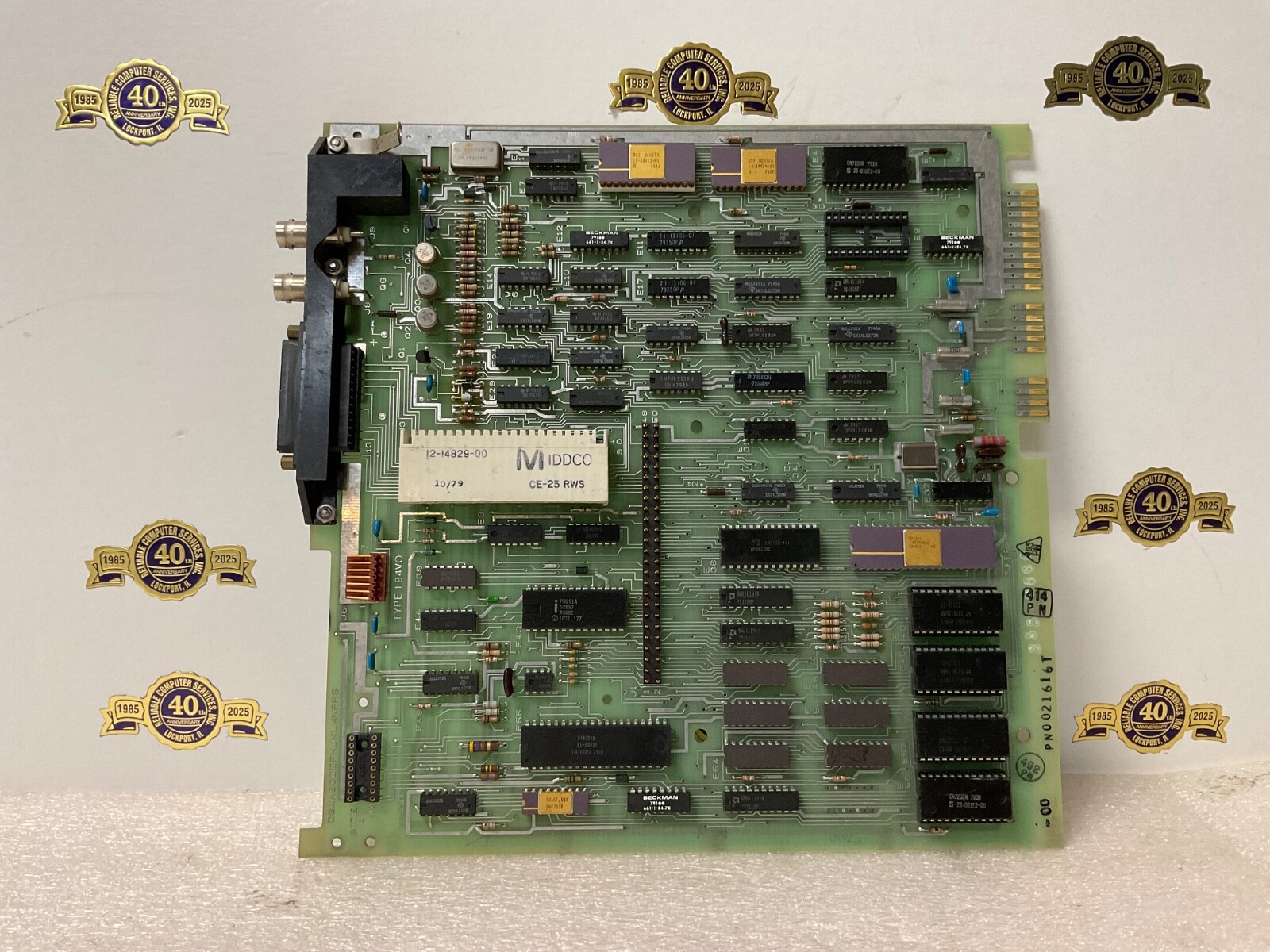 DEC Digital Equipment VT100 Basic Video 54-13009 board module Gold Cap chips