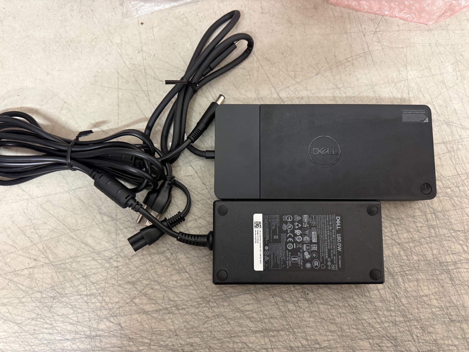 RB Dell Docking Station WD22TB4 Thunderbolt, HDMI, DP, GigE, 180W Power
