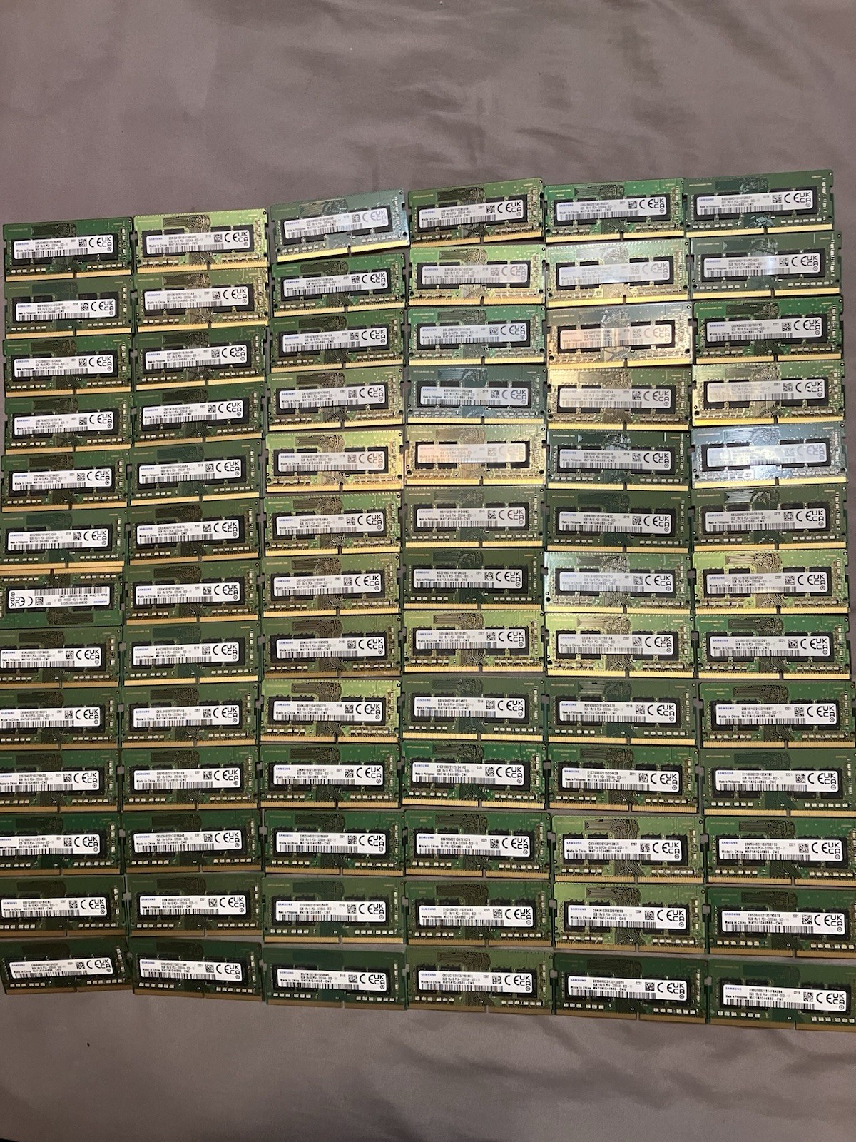 SAMSUNG 8GB 1RX16 PC4-3200AA-SC0-11. Lot Of 100