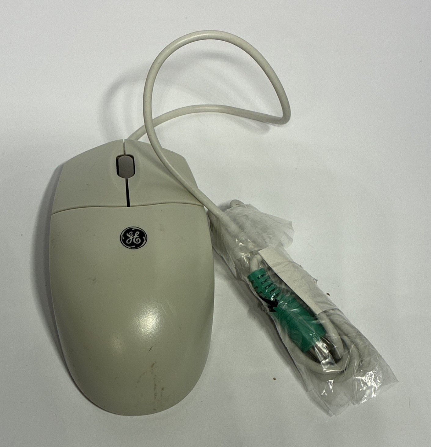 GE 97859 Rev.S2 Wired PS/2 Mechanical Scroll Mouse 3-Button Beige