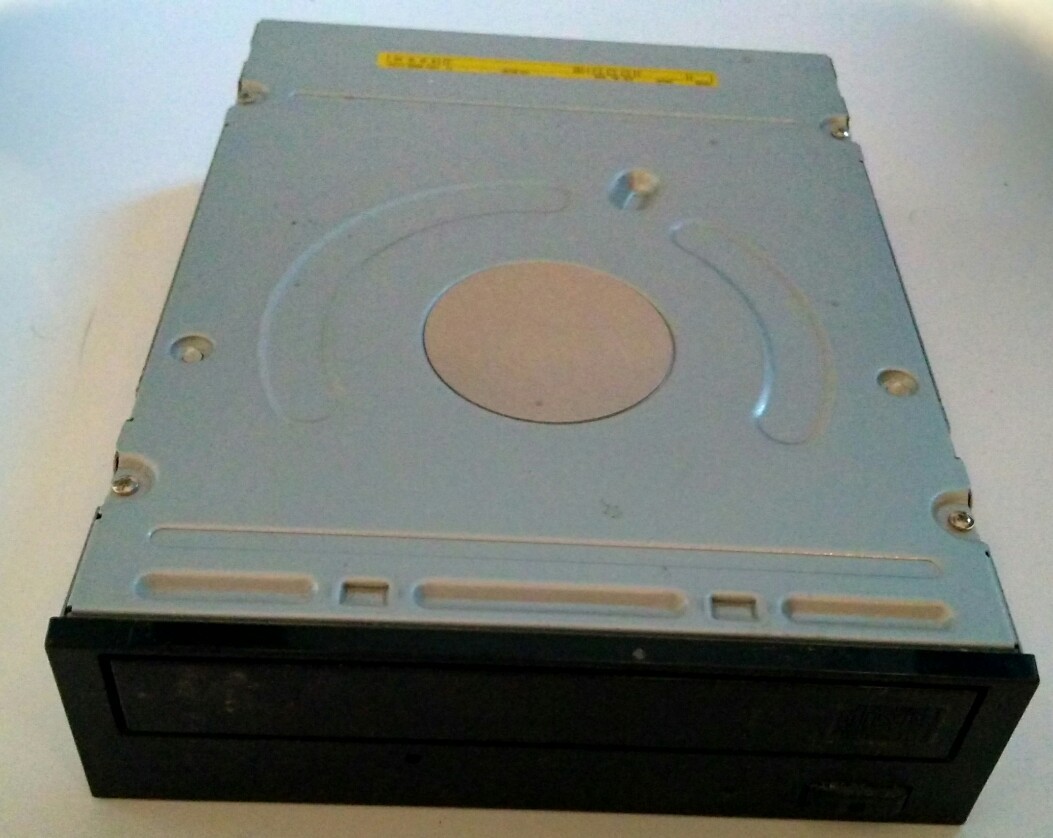 Sony ATAPI CD-recordable Drive Model CRX215E5 HP P/N: 5187-1940 (IDE)
