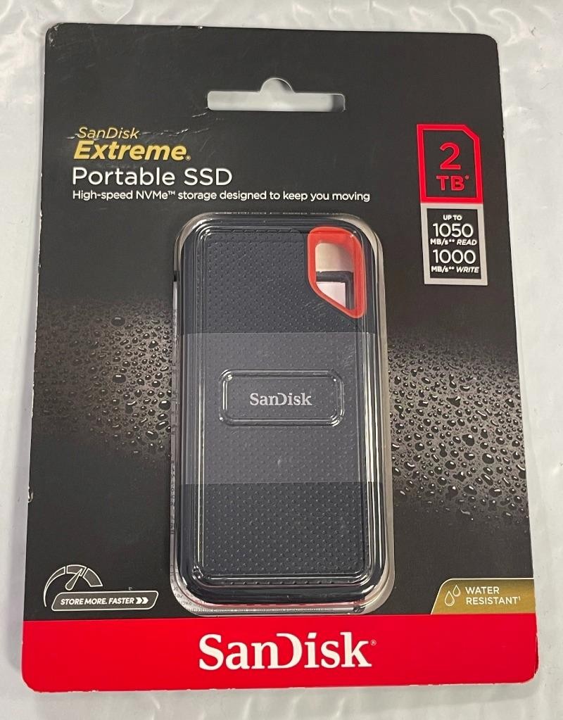 SANDISK EXTREME 2TB PORTABLE SSD (SDSSDE61-2T00-AT) BRAND NEW SEALED.