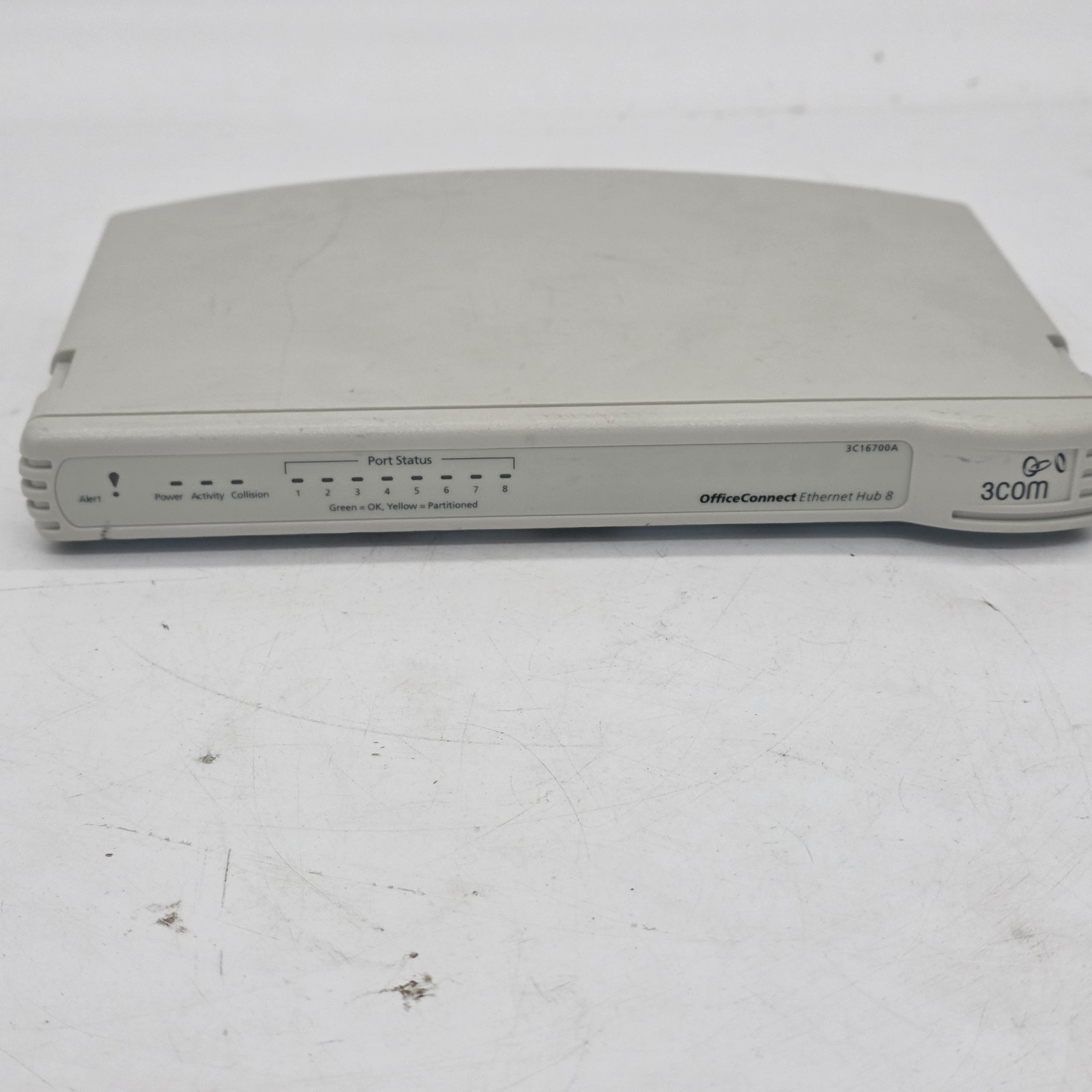 3Com OfficeConnect Ethernet Hub 8 3C16700A 8-Port 10Base-T Network Hub Desktop