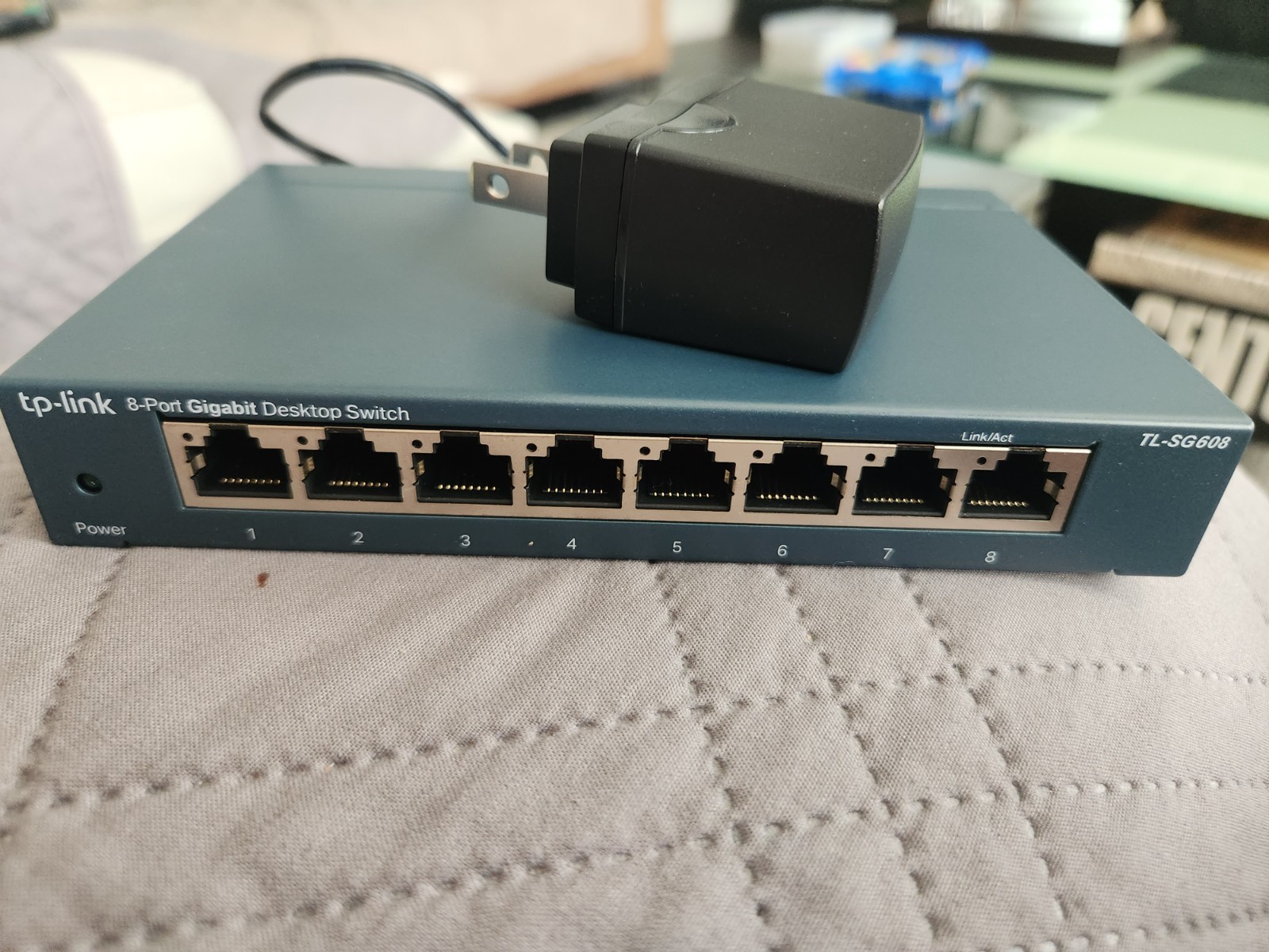 TP-Link TL-SG 608. Works Perfectly 
